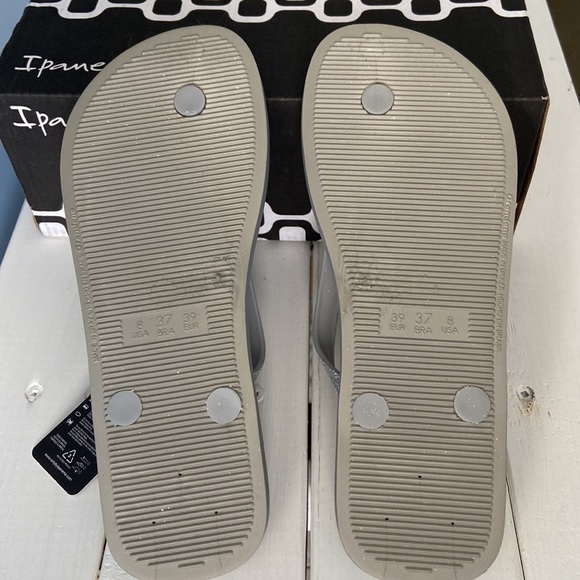 Ipanema sparkly grey flip flops - Picture 3 of 4